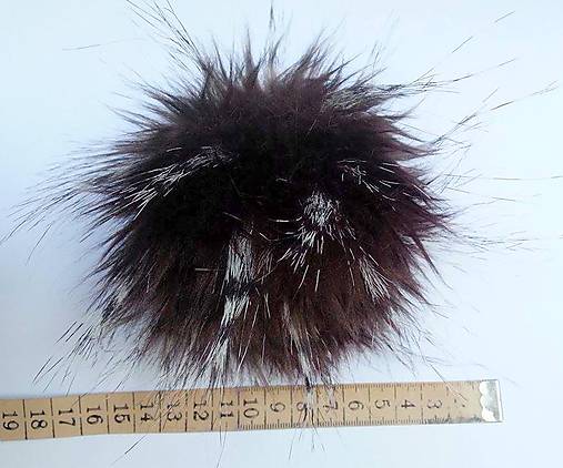 Materiál ručne robený - Kožušinový brmbolec č.2 - 7696080_