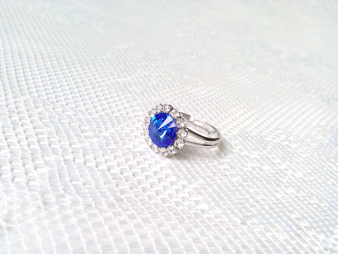Sapphire ring (Swarovski crystal/Rhodium ring)
