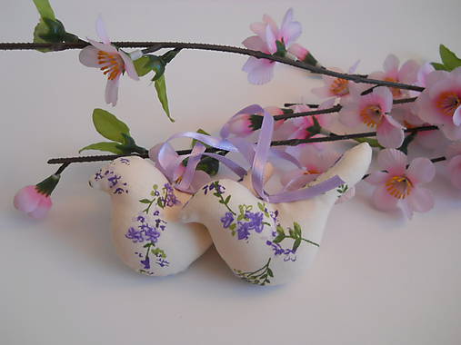 Dekorácie - Vtáčik s levanduľkami - 7764258_