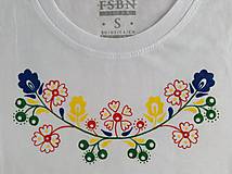 Topy, tričká, tielka - Folkové dámske maľované tričko (pestrofarebné prevedenie) - 7767370_
