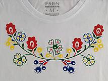 Topy, tričká, tielka - Folkové dámske maľované tričko (pestrofarebné prevedenie) - 7767371_