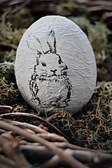 Dekorácie - Malý zajko na vajíčku - 7809512_