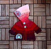 Detské oblečenie - Červený svetrík s ružovou kapuckou - 7840541_