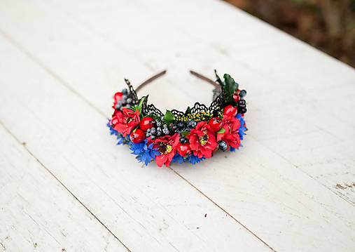 Folk čelenka "v kraji nevädzí a makov"