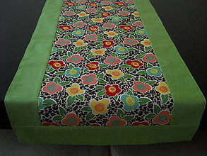 Úžitkový textil - Jarná štóla - Kvety so zeleným lemovaním - 7845023_