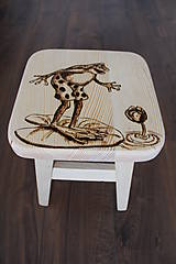 Nábytok - detskýk drevený stolček - 7851848_
