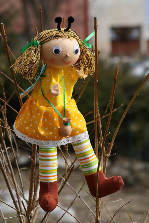 Hračky - Maňuška. Zvieratko Včielka Majka. - 7859252_