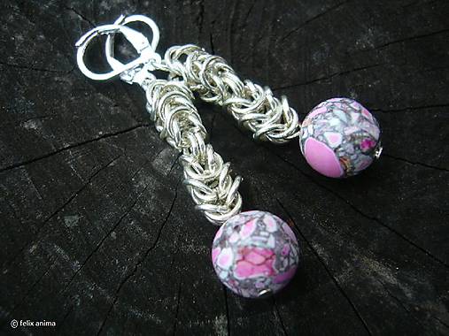 Náušnice - Farbený mramor a  chainmaille - 7873166_