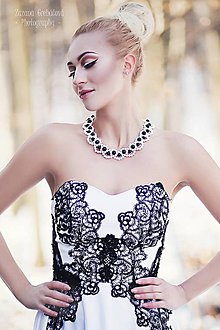 Náhrdelníky - perlový náhrdelník black & white – "white day" - 7889477_