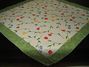 Úžitkový textil - Obrus - Kvety so zeleným lemovaním - 7912117_