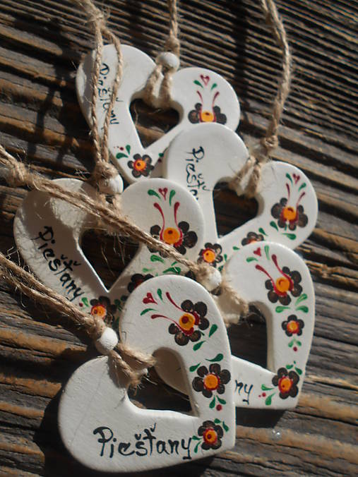 Dekorácie - srdiečka s ornamentom III. - 7911333_