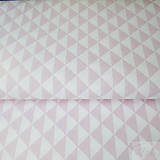 Textil - ružové trojuholníky; 100 % bavlna Francúzsko, šírka 160 cm, cena za 0,5 m - 7928997_