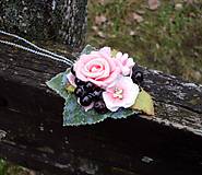 Náhrdelníky - Kvetinový náhrdelník "Z ružovej záhrady" - 7957454_