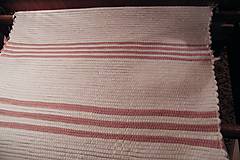 Úžitkový textil - Tkaný koberec biely s ružovými pásikmi - 7984532_