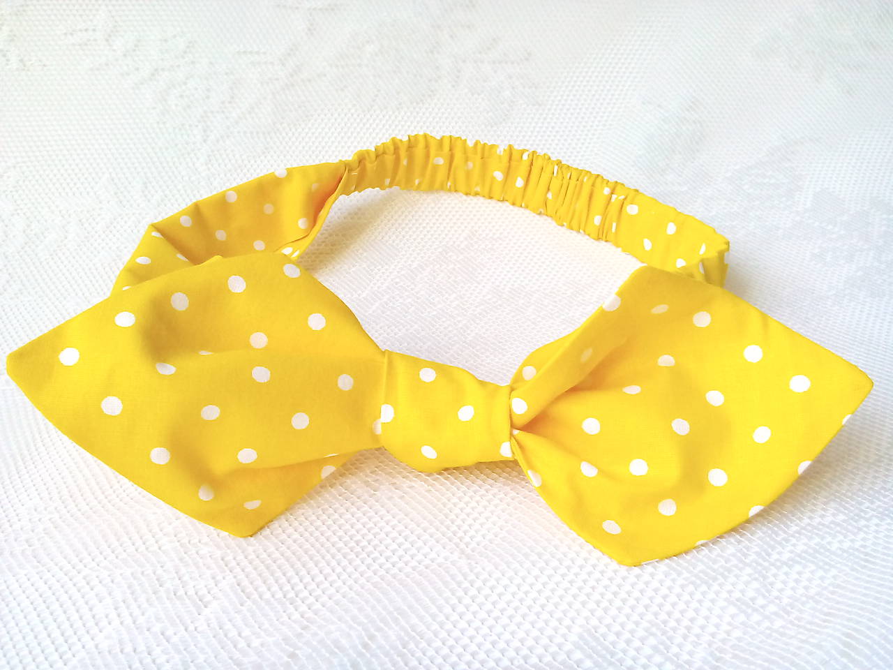 Pin Up headband on elastic (yellow/white polka dots)