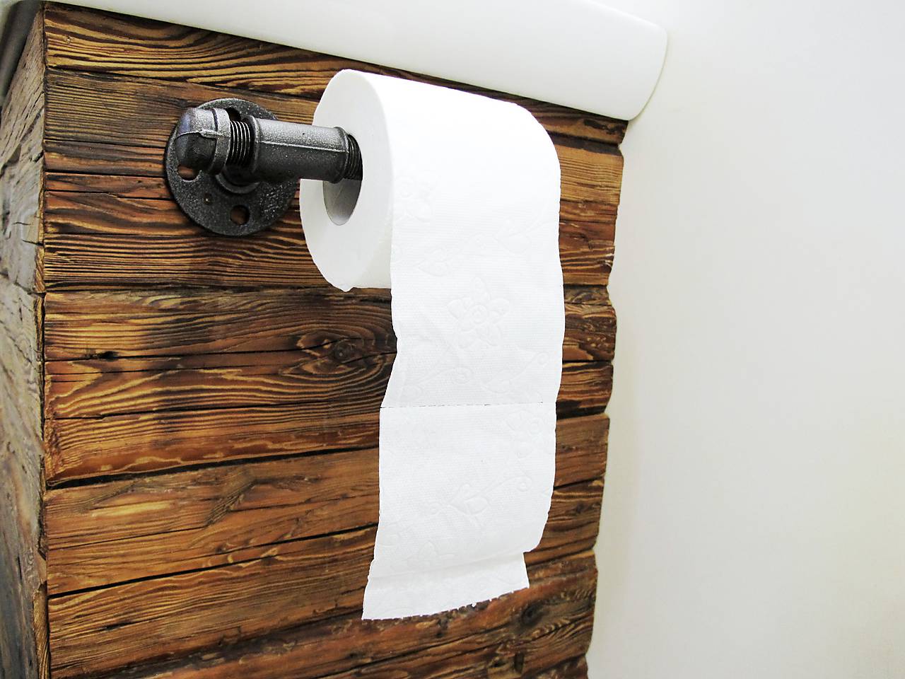 Industriálny držiak toaletného papiera