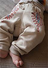Detské oblečenie - "folklórne nohavice I" - maľba na teplákoch - 8000926_