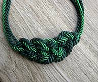 Náhrdelníky - Uzlový náhrdelník z troch šnúr (zelený hrubší č. 1969) - 8045549_