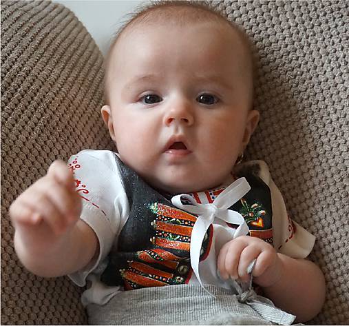 Detské oblečenie - "neďaleko od Trenčína..." - maľovaný kroj - 8050663_