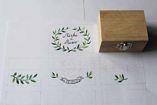 Krabička na svadobné obrúčky (Biela s zelenými lístočkami)