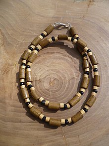 Náhrdelníky - pánsky drevený náhrdelník drevo,oceľ - 8059946_