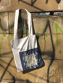 Nákupné tašky - bílo modrá taška s lístečky - 8079735_