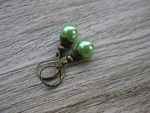 Náušnice - Perly v bronze (Svetlo zelené perly v bronze č.877) - 8080820_