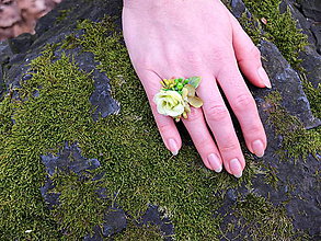Prstene - prstýnek s zelenkavou růžičkou - 8098536_