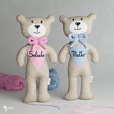 Hračky - macko s menom na ružovom a modrom srdiečku - 8100498_