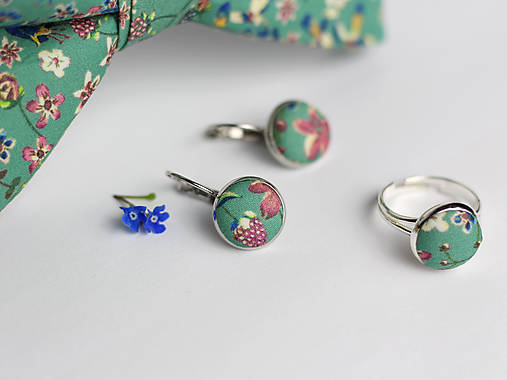 Dámsky exkluzívny set - kvetinový motýlik, náušnice a prsteň