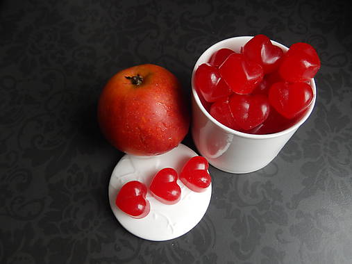 Darčeky (nielen) pre svadobných hostí " Červené jabĺčko v oblôčku mám " (Oranžová)
