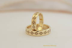 Prstene - obrúčky s folklórnym vzorom - Čičmany (žlté zlato) - 8178664_