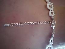 Náhrdelníky - svadobný náhrdelník s perličkami a štrasom - 8201476_