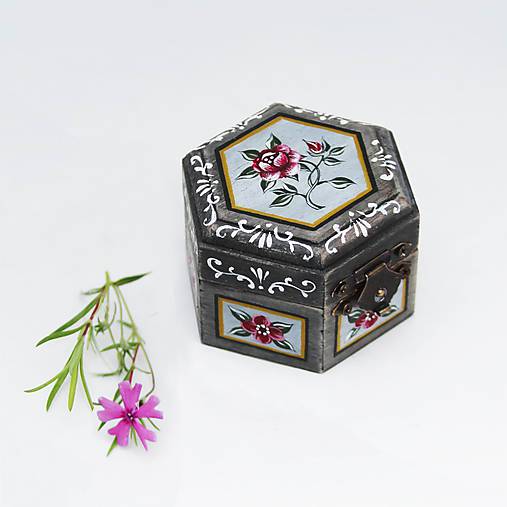 Šperkovnica "Šípková Ruženka" - S