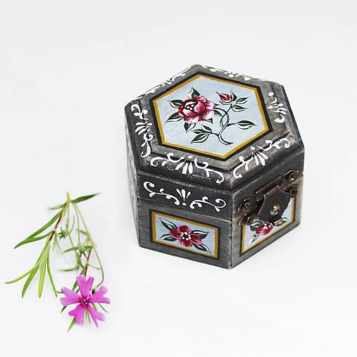 Šperkovnica "Šípková Ruženka" - S