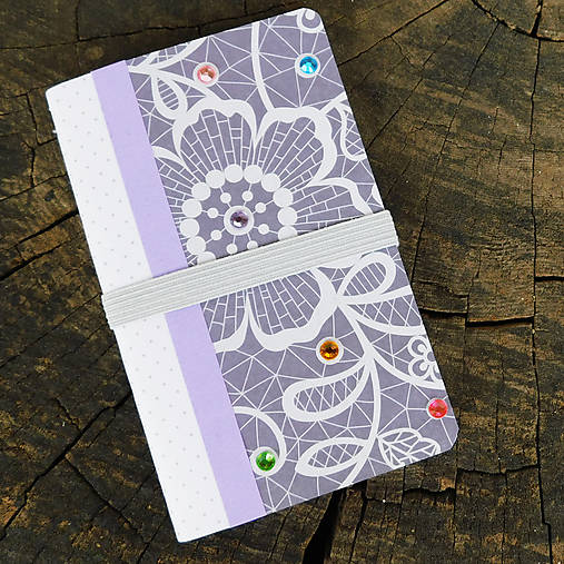 Papiernictvo - zápisník A6 - Fialový svet - 8215790_