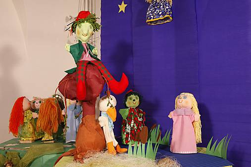 Hračky - Rozprávka. Vodník a víly pri lesnom rybníčku. Bábkové divadlo.. Maňušky. - 8240171_