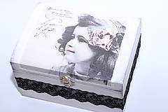 Úložné priestory & Organizácia - Vintage dievčatko s ružou vo vlasoch - truhlicová šperkovnica - 8241530_