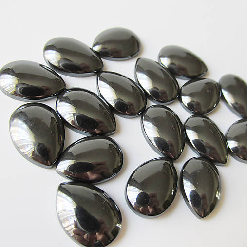 Minerály - Kabošon slza 10x14mm (Hematit Punk (synt.)) - 8292196_