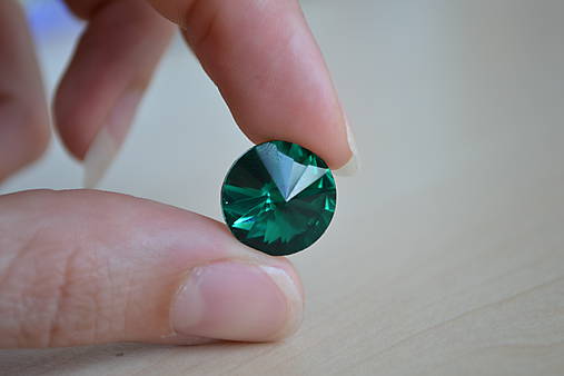  - Kabošon sklenený rivoli emerald 14mm, 0.35€/ks - 8292513_