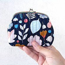 Peňaženky - Peňaženka XL Zmes kvetov na modrej - 8318558_