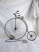 Dekorácie - vysoký retro bicykel...velociped - 8342128_
