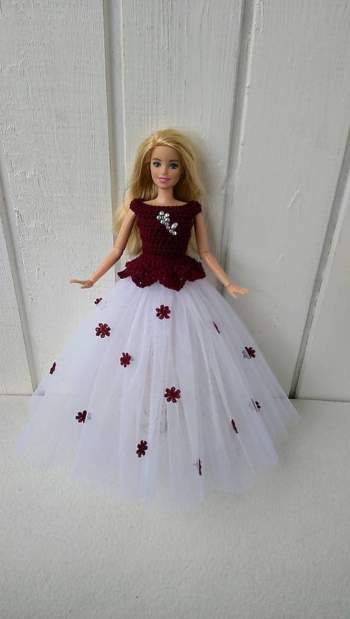  - Bordovobiele šaty pre Barbie - 8342475_