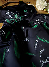 krásne tmavomodré ručne maľované šaty 