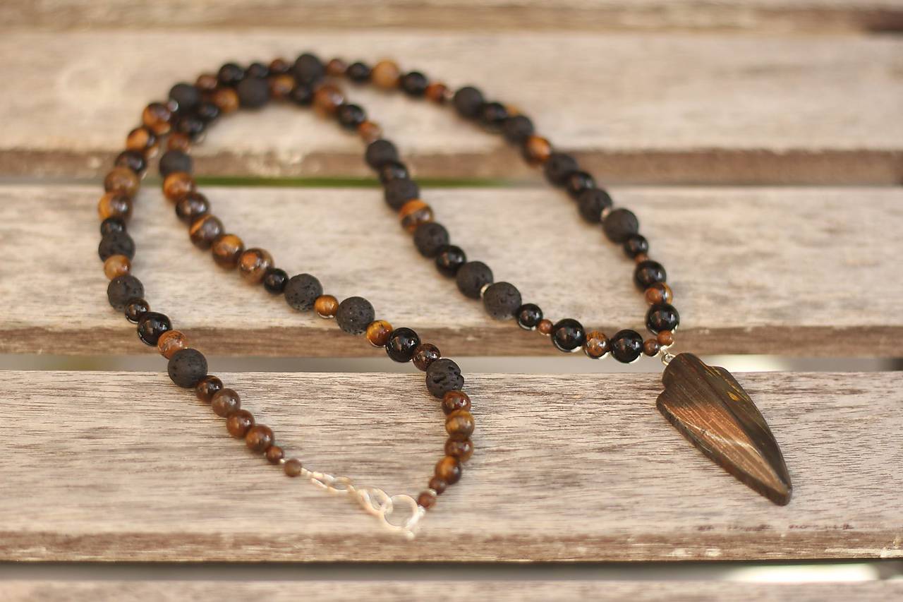 Pánsky náhrdelník z minerálov tigrie oko, onyx, láva