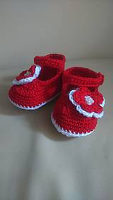 Detské topánky - Háčkované capačky červené - 8387198_