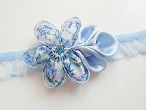 Spodná bielizeň - Belasý modrý kvetinový svadobný podväzok - 8402329_