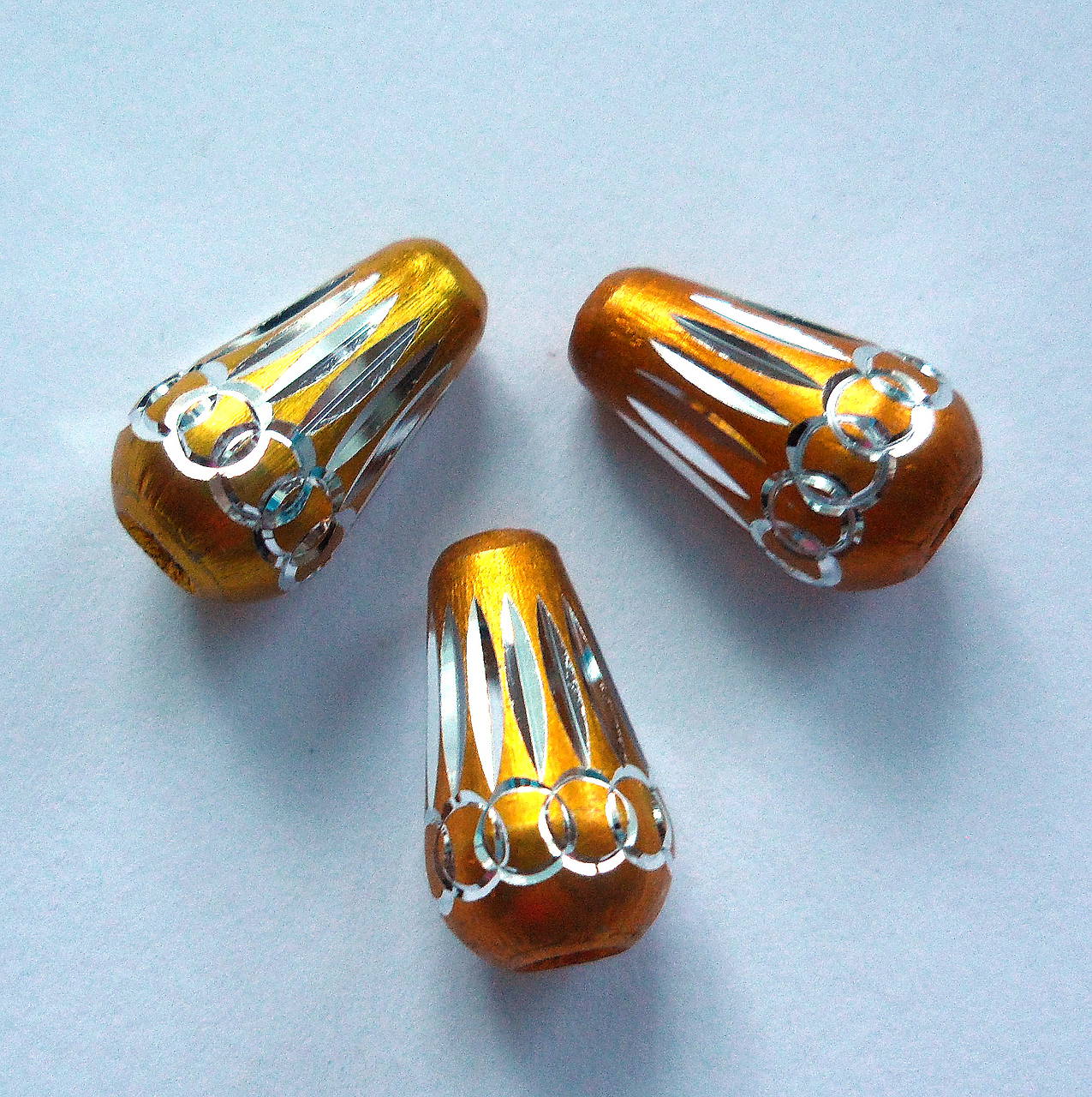Hliníková slza 8x15mm-1ks (zlatá)