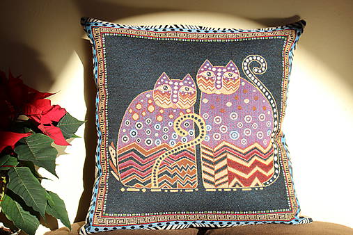 Úžitkový textil - Velký polštář- Fialové kočičí duo - 8430889_