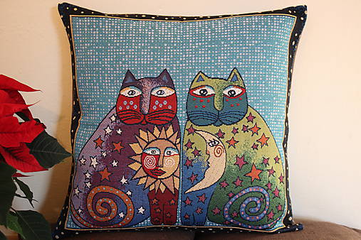 Úžitkový textil - Velký polštář -Kočičí den a noc - 8430903_